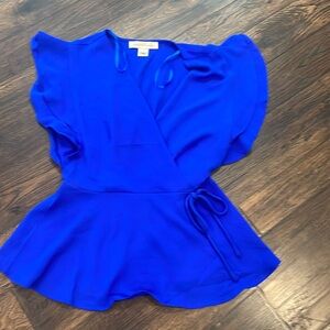 Monteau size small royal blue top